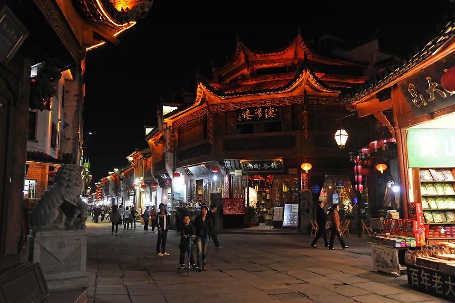 Tunxi at Night