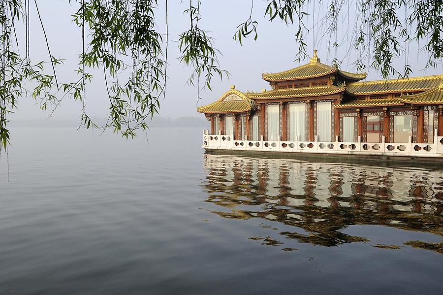 West Lake - Zhonshan Park