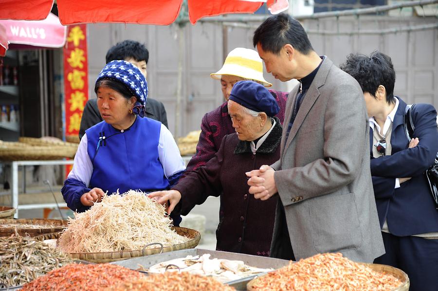 Erhai Lake - Jinsuo Island, Bai Street Market