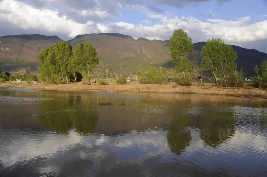 Shaxi - Hehui River