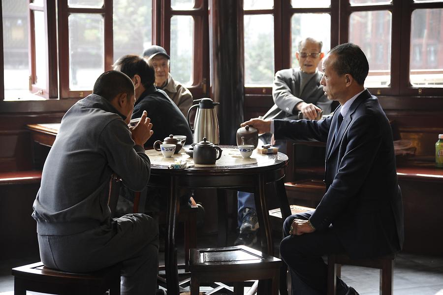 Yuyuan Garden - Teahouse; Inside