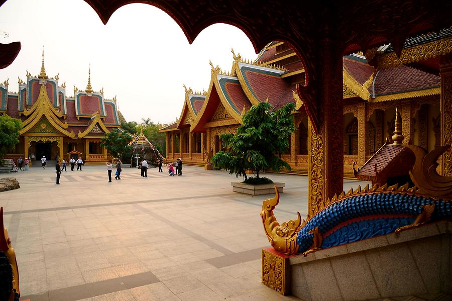 Jinghong - Mange Temple