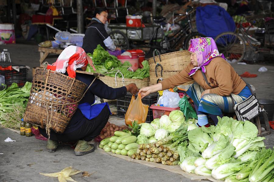 Menghun - Market