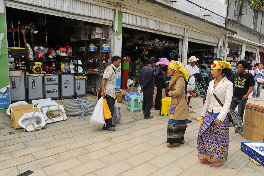 Menghun - Market