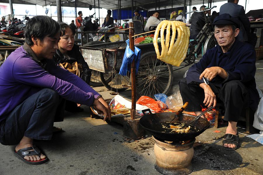 Menghun - Market, Food Stall