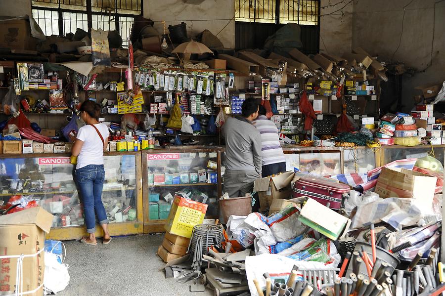 Mengyang - Market