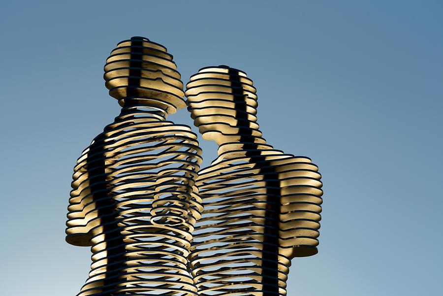 Sculpture 'Ali and Nino'
