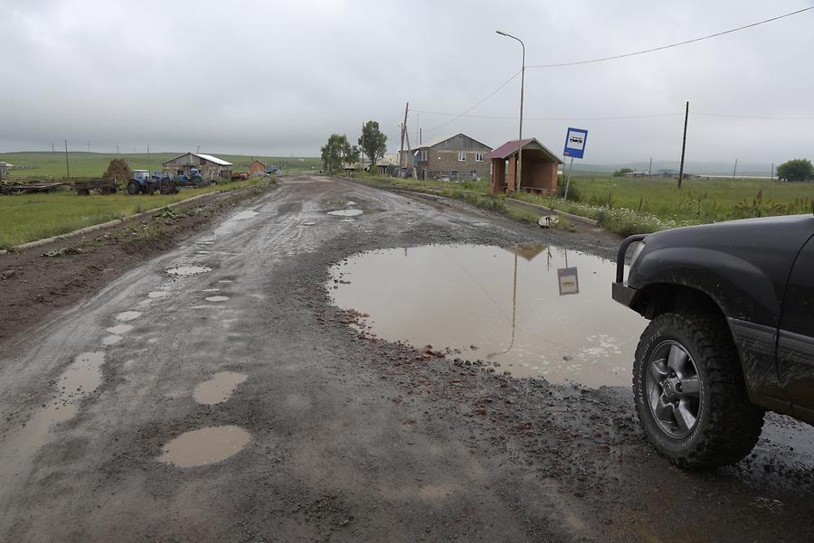 Road near Ninotsminda