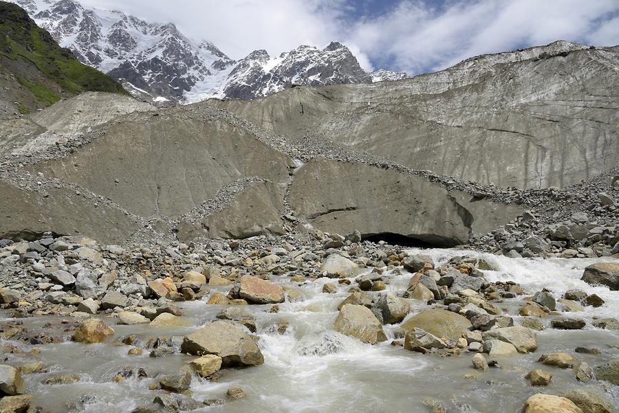 Shkhara Mountain - Glacier