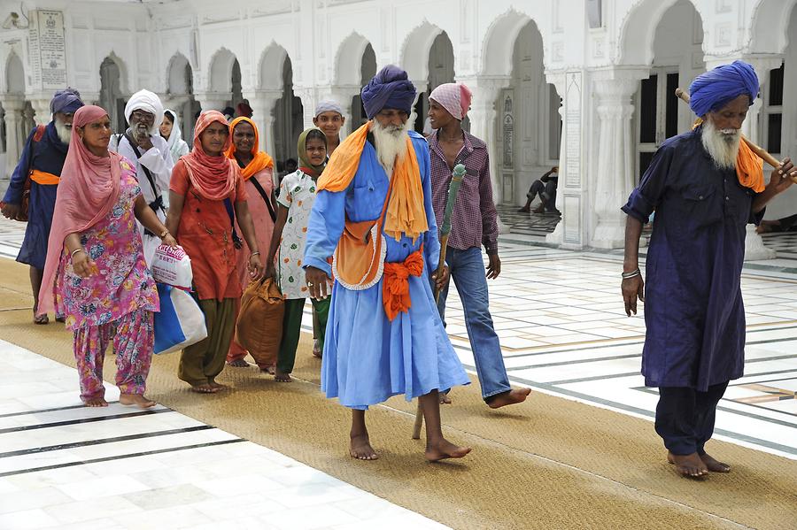 Golden Temple - Pilgrims