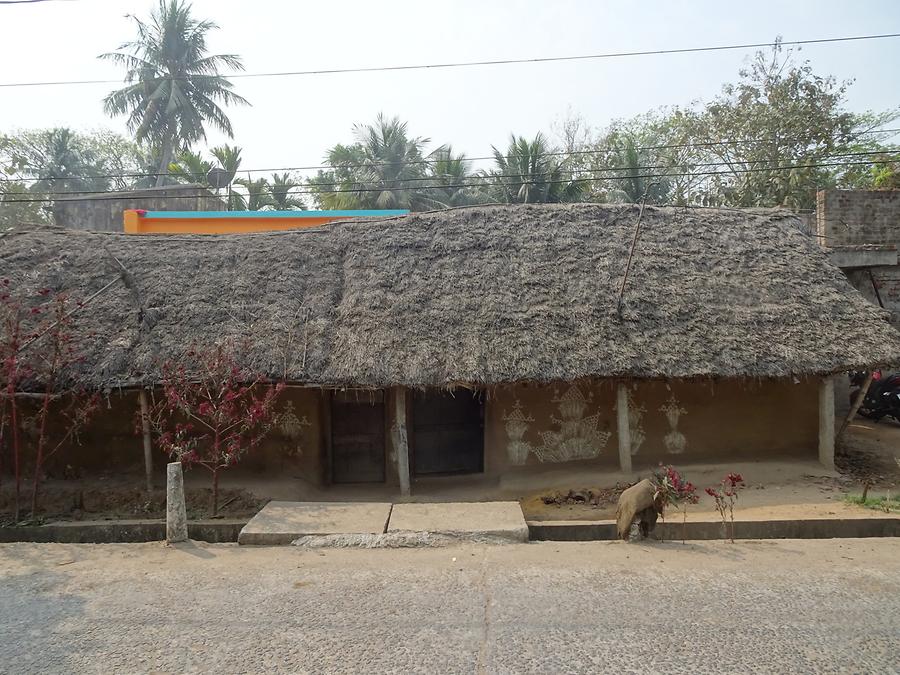 South of Bhubaneswar - Mud-Walled Houses South of Bhubaneswar - Mud-Walled Houses