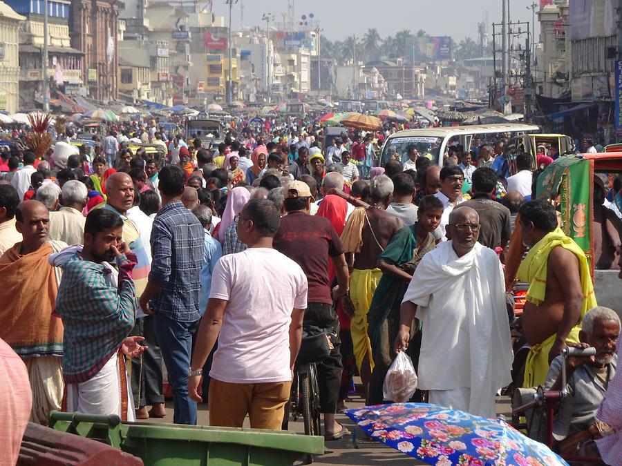 Puri - Jagannatha Temple; Temple Visitors