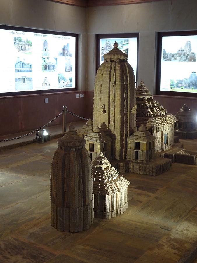 Konark - Archaeological Museum; Temple Model