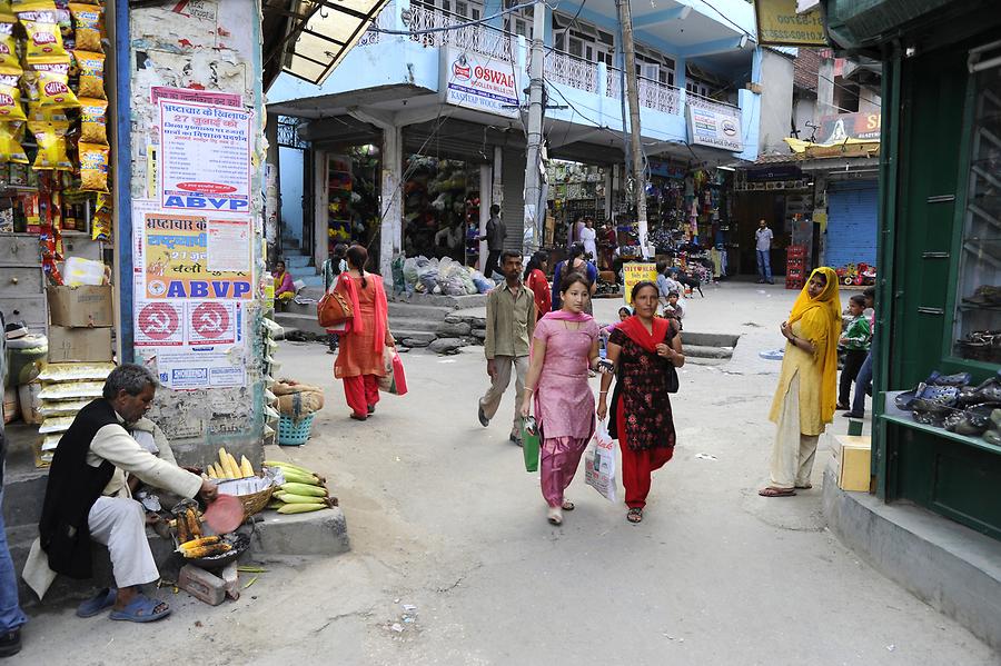 Kullu - Market