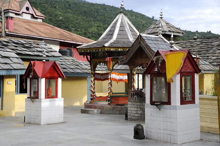 Kullu - Raghunath Temple