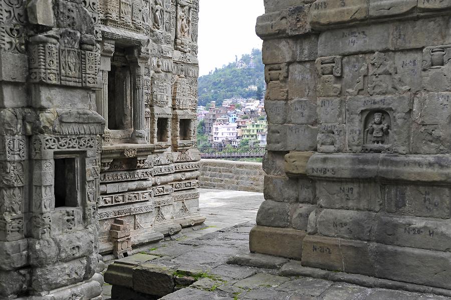 Mandi - Triloknath Temple