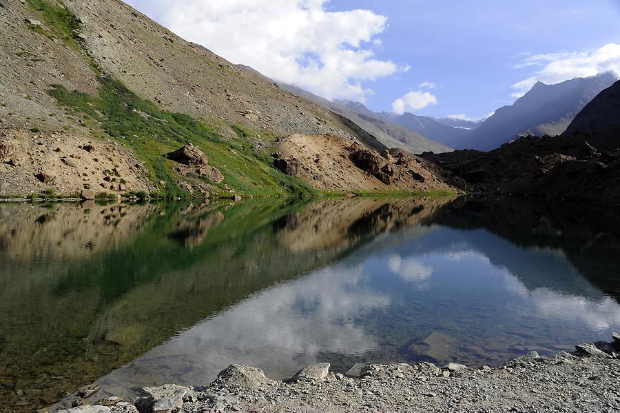 Near the Bara-lacha Pass