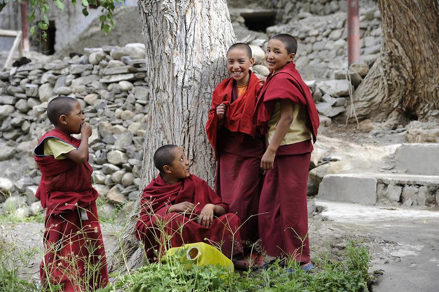 Chomoling Monastery - Nuns