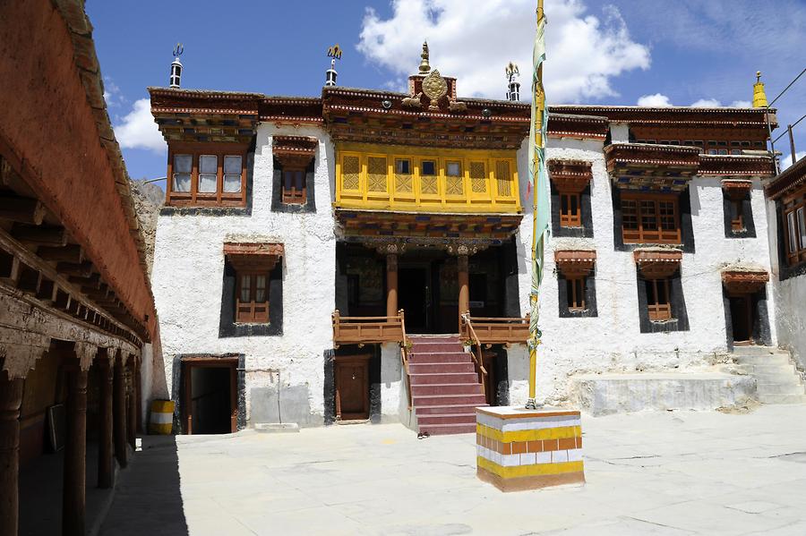 Likir Monastery - Courtyard