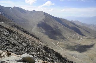 Crossing the Khardung Pass