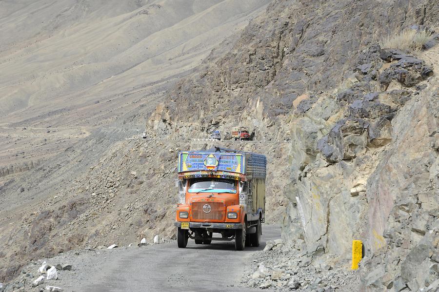 Road Into the Nubra Valley
