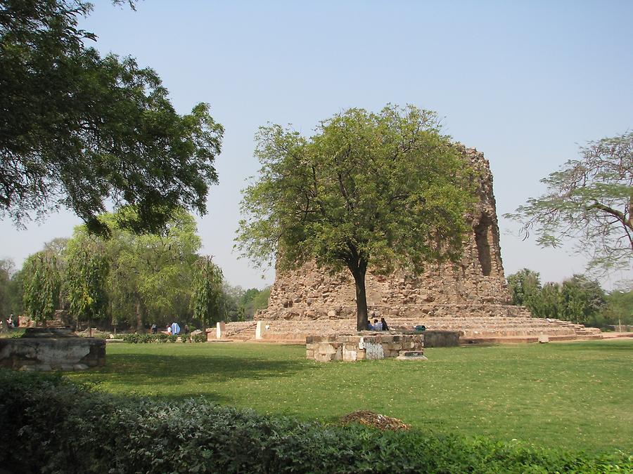 Alai Minar