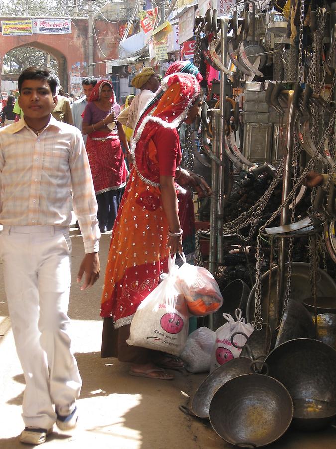 Marketplace in Chomu