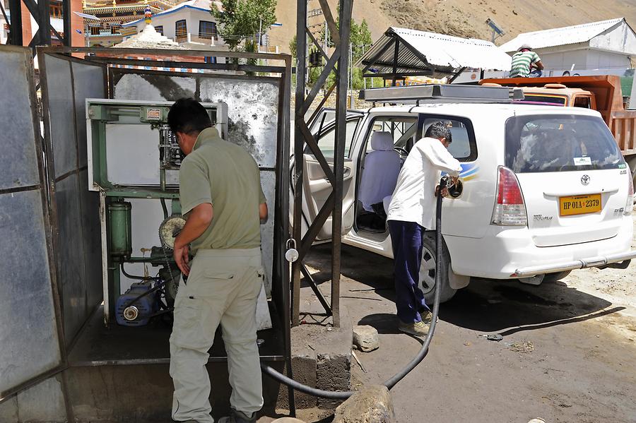 Kaza - Gas Station