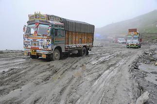 Rohtang Pass - Dirt Road (2)