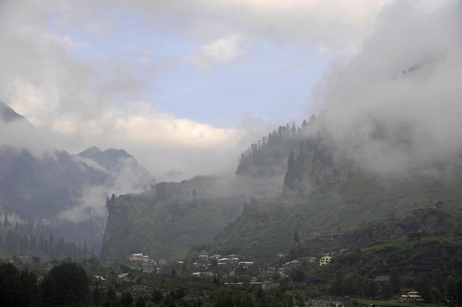 Towards the Rohtang Pass