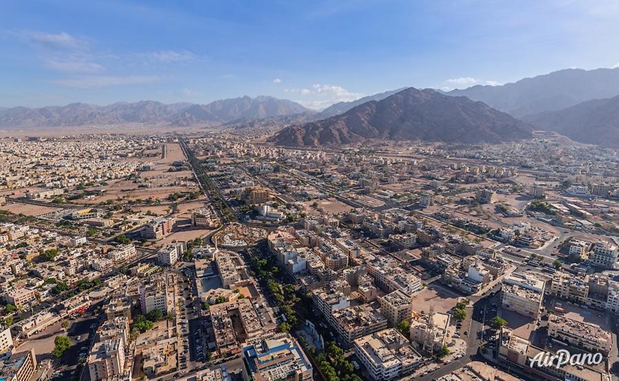 'Princess Haya' Circle. Aqaba, Jordan, © AirPano 