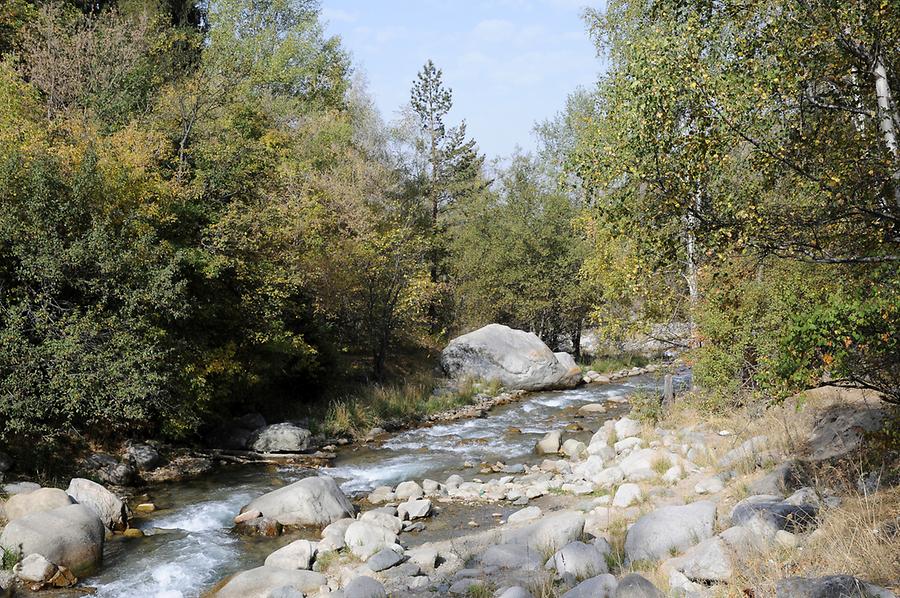 Scenery near Chimbulak