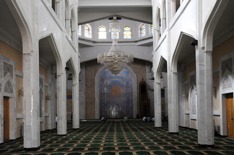 Central Mosque - Inside