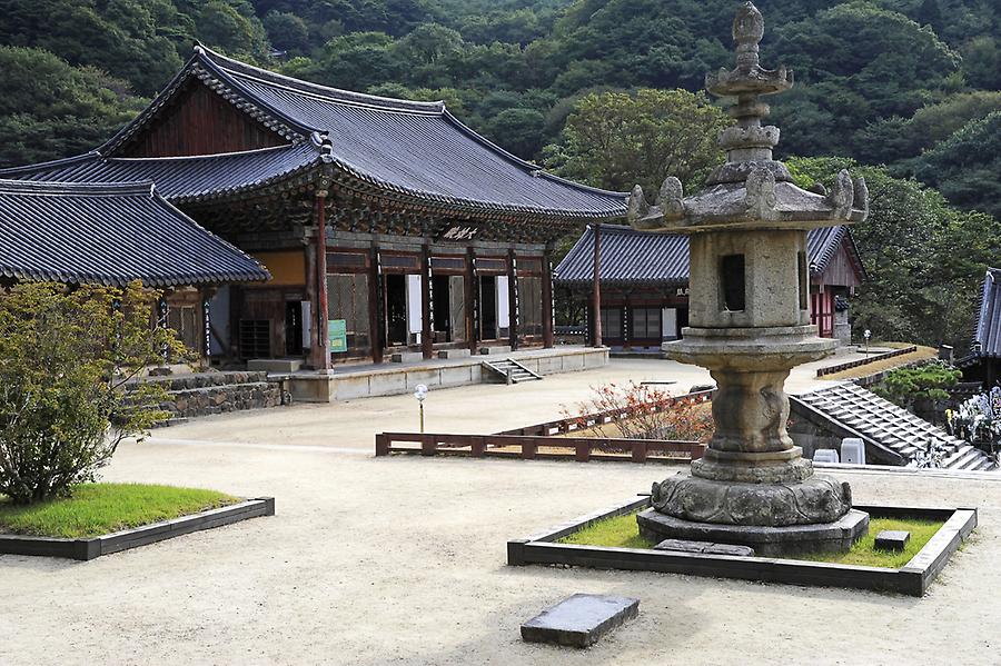 Hwaeom Temple