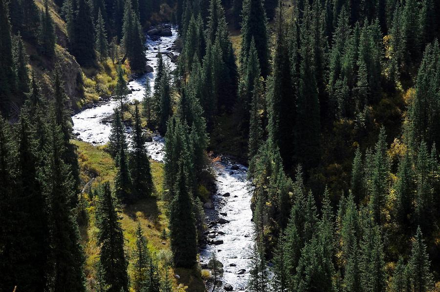 Altyn Arashan Valley