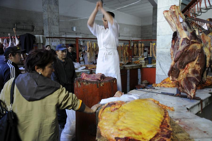 Bishkek - Osh Bazar, Meat