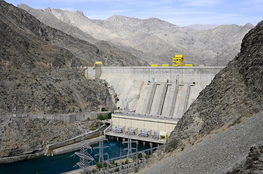 Toktogul - Dam Wall