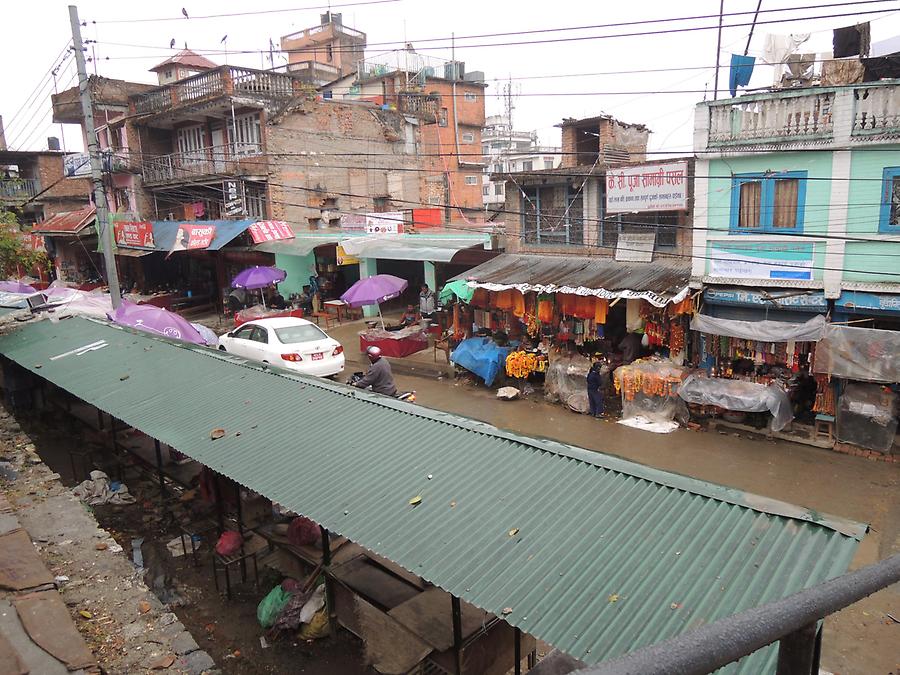 On the way to the Changu Narayan Sanctuary