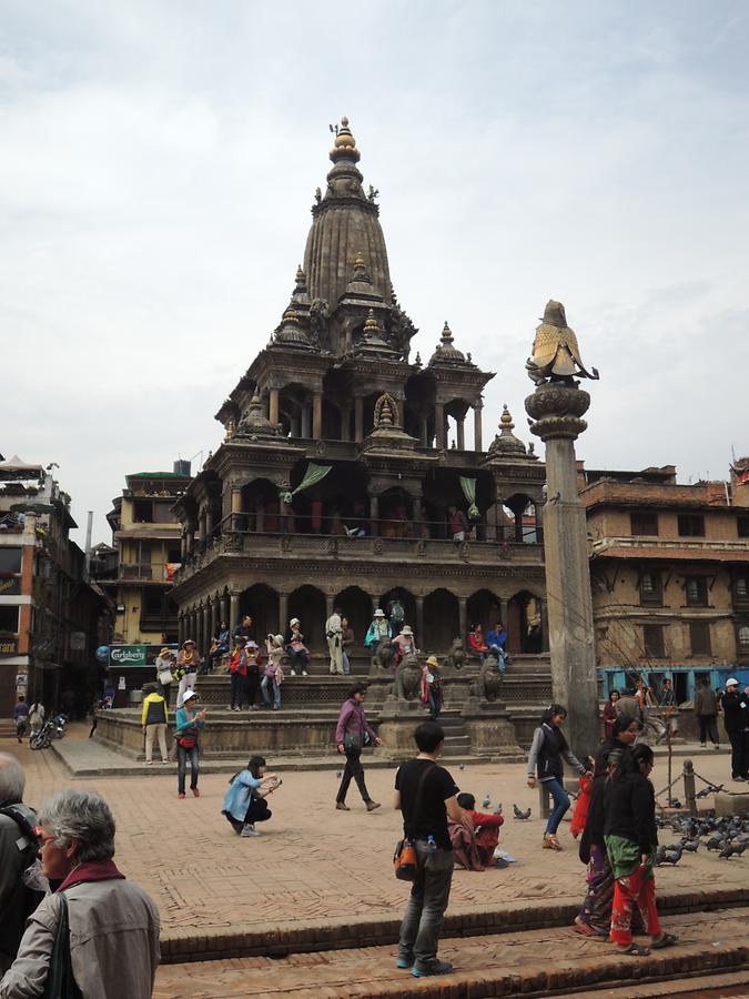 Mangal Basar Garuda pillar, Krishna Temple
