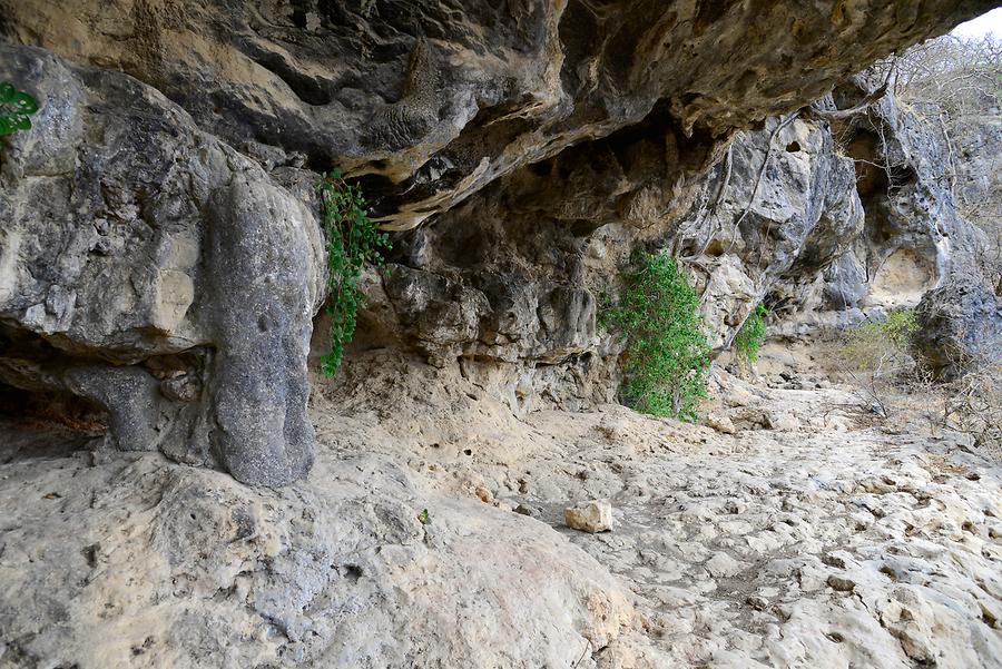 Tawi Atair Sinkhole