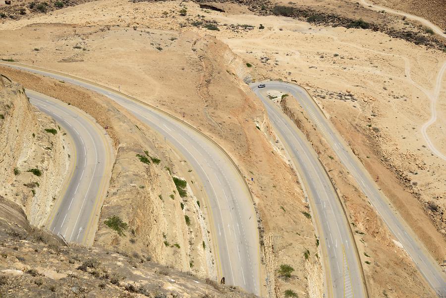 Zig-Zag Road to Jebel Qamar