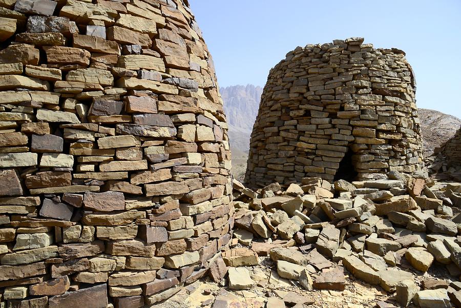 Al-Ayn - Beehive Tombs