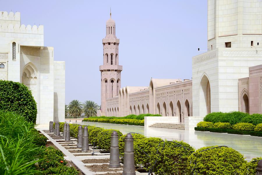 Sultan Qaboos Grand Mosque