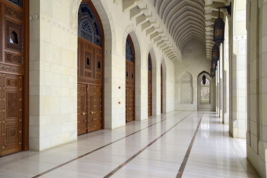 Sultan Qaboos Grand Mosque