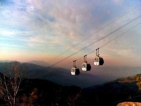 Chairlifts in Patriata, Photo: Sania008, from Wikicommons 