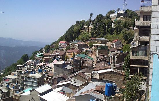 Construction in Murree, Photo: Uakhan23, from Wikicommons 