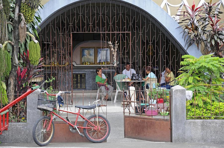 Chinese cemetery Manila