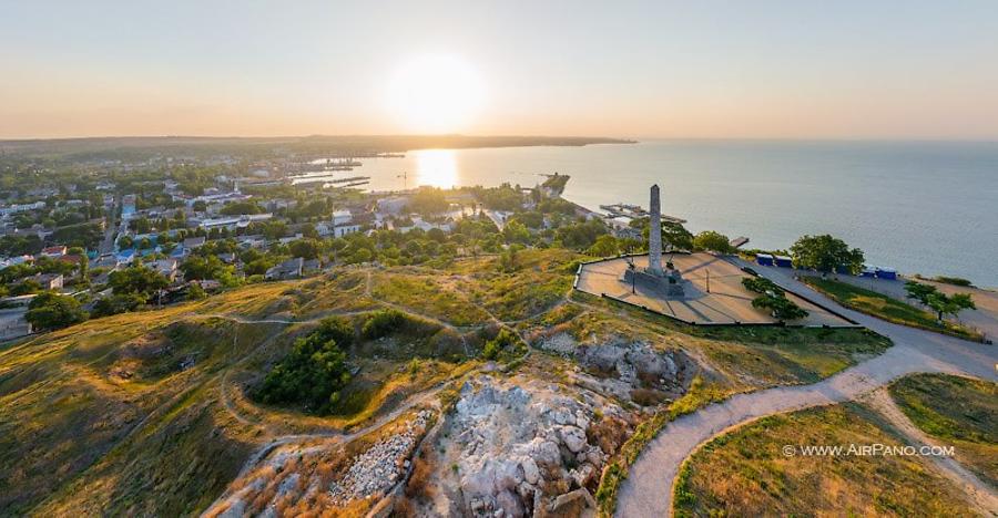 Obelisk of Glory, Mount Mithridat, Kerch city