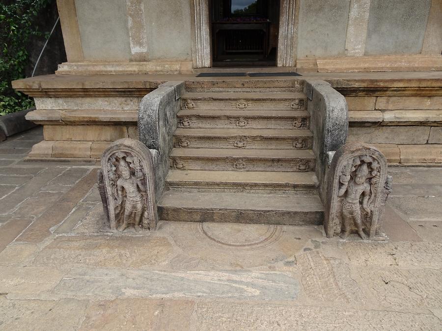 Anuradhapura - Isurumuniya Monastery