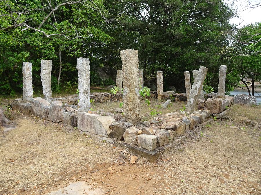 Anuradhapura - Kaludiya Pokuna